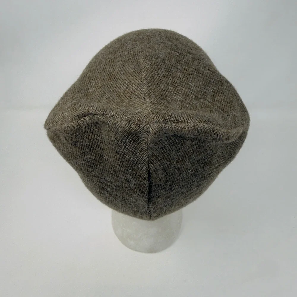 Mountain Hardwear Wool Blend Brown Knit Logo Patch‎ Beanie Hat Unisex OSFM